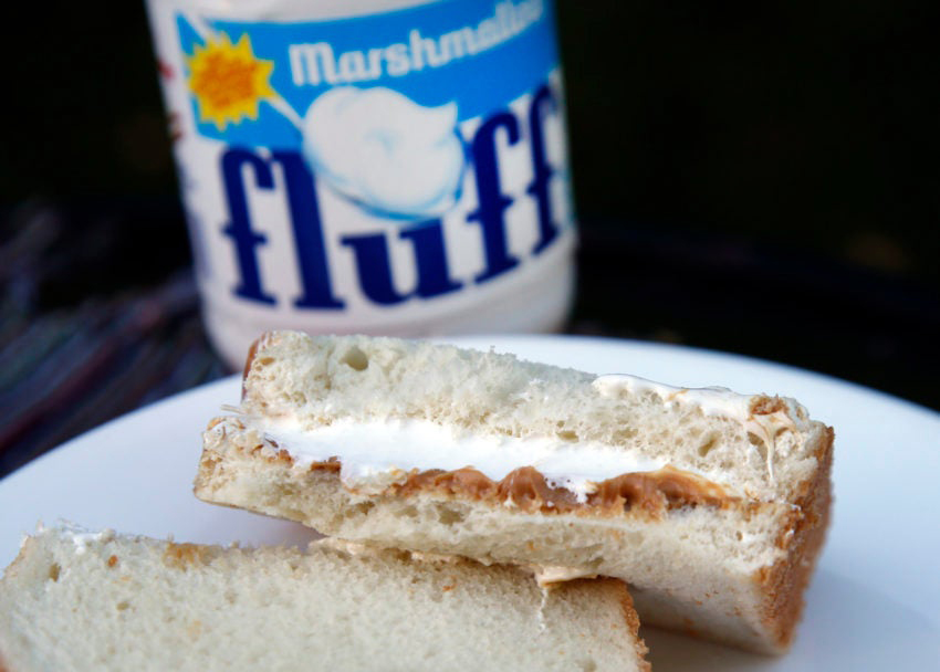 marshmallow Fluff Logo